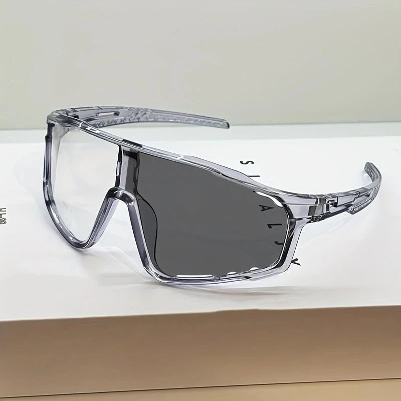 2026 HOT SALE💞50K+ SOLD!🚴 Photochromic Cycling Sunglasses – Instantly Adapt to Light Changes 🌞🕶️