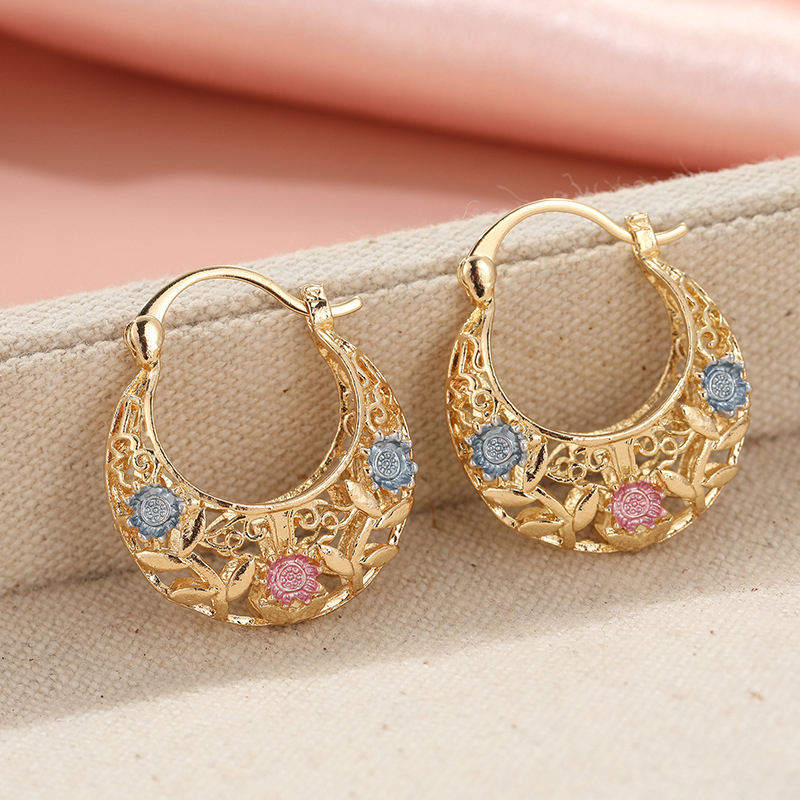 📢📢30% OFF !! ⏰ Gold-Plated Crescent Hoop Earrings with Enamel Flowers